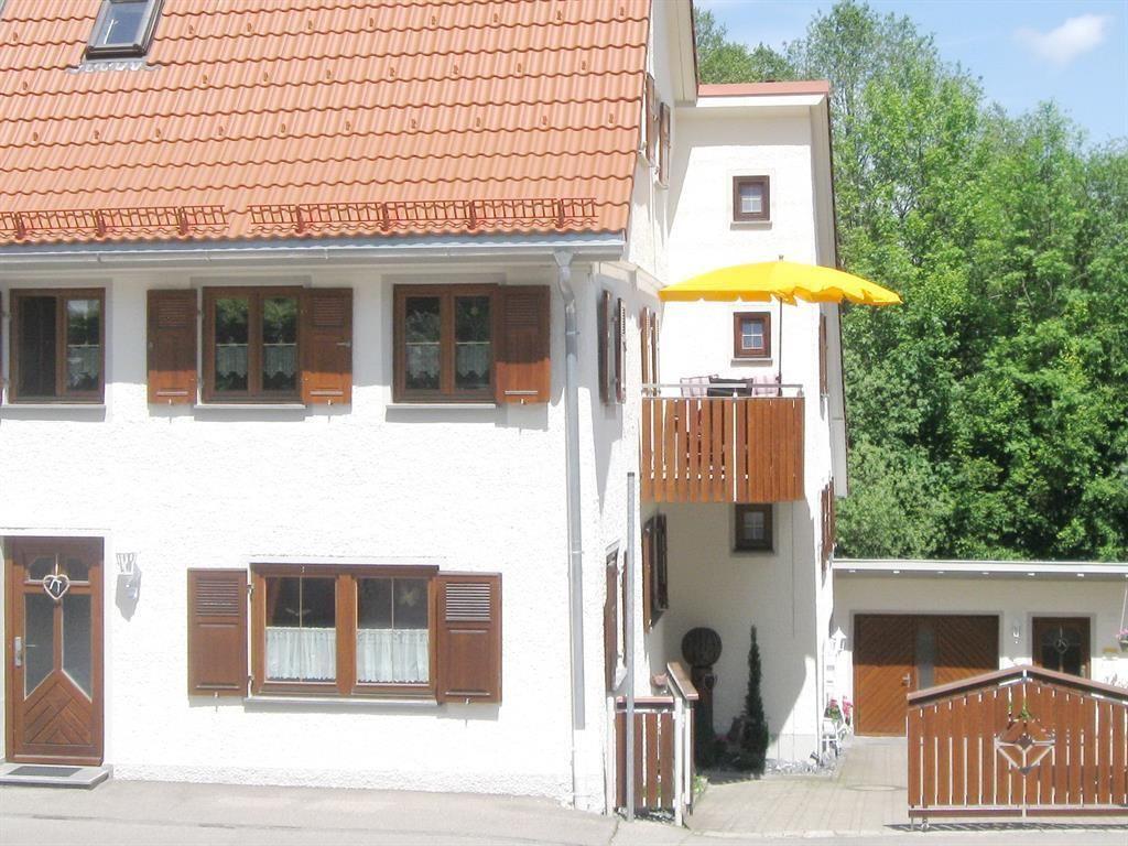 Ferienwohnung Fam. Wagner - FeWo 3 "Bachblick" / 1 Schlafraum / Dusche, WC