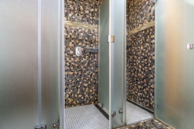 Duschen bei den Herren