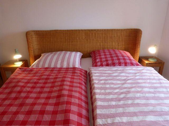 Doppelbett im Schlafzimmer