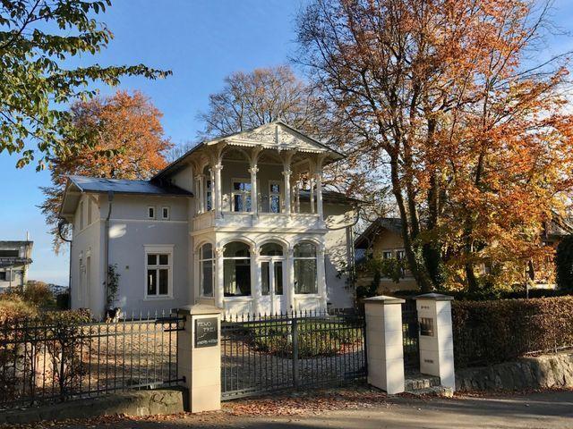 Villa Achterkerke im Herbst