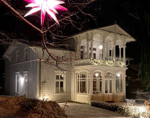 VILLA ACHTERKERKE / Weihnachtsglanz