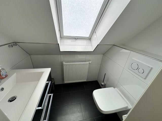 Separates WC im Spitzboden