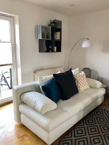 Wohnzimmer mit 1. Ausziehcouch