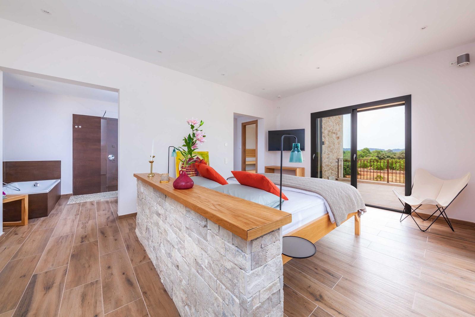 Masterbedroom mit Terrasse