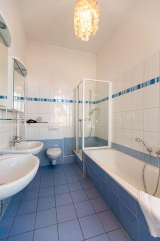 Badezimmer frontal