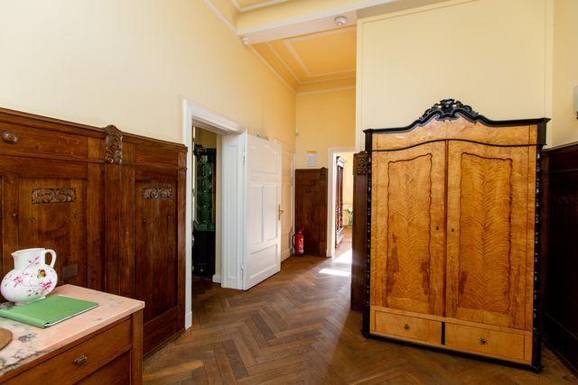 Eingangsbereich mit Garderobenschrank