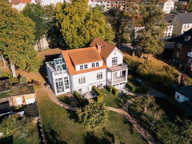 Drohne Villa Detail vom See