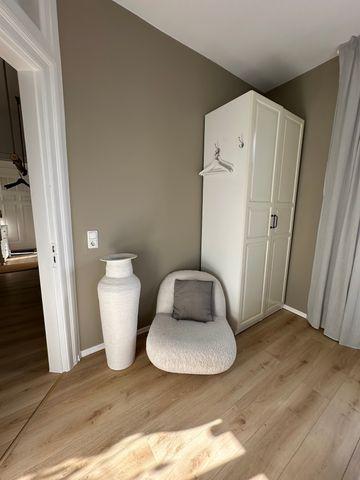 Schlafzimmer Kleiderschrank