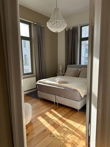 Schlafzimmer mit Doppelbett