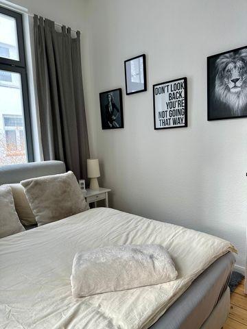 Schlafzimmer mit Doppelbett