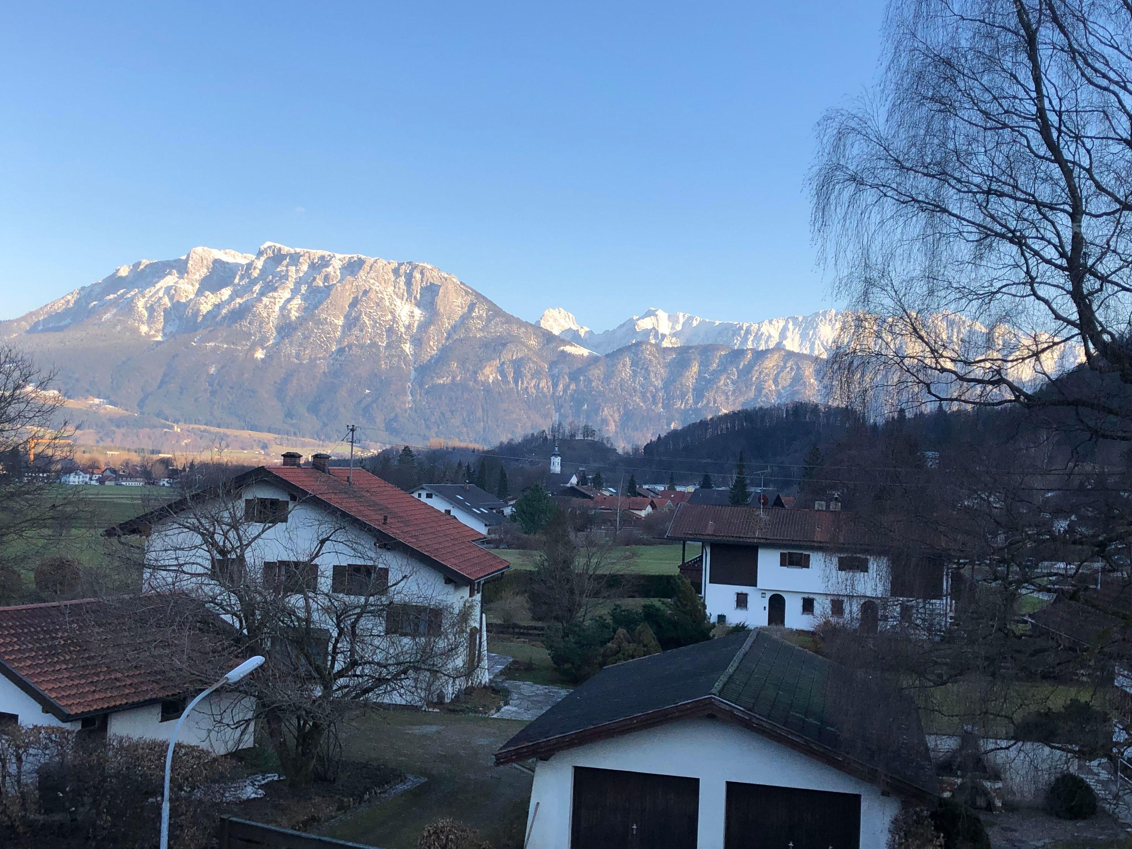 Chiemgau Comfort B8 Ferienwohnung Oberaudorf mit direktem Bergblick auf den Kaiser sowie Sauna