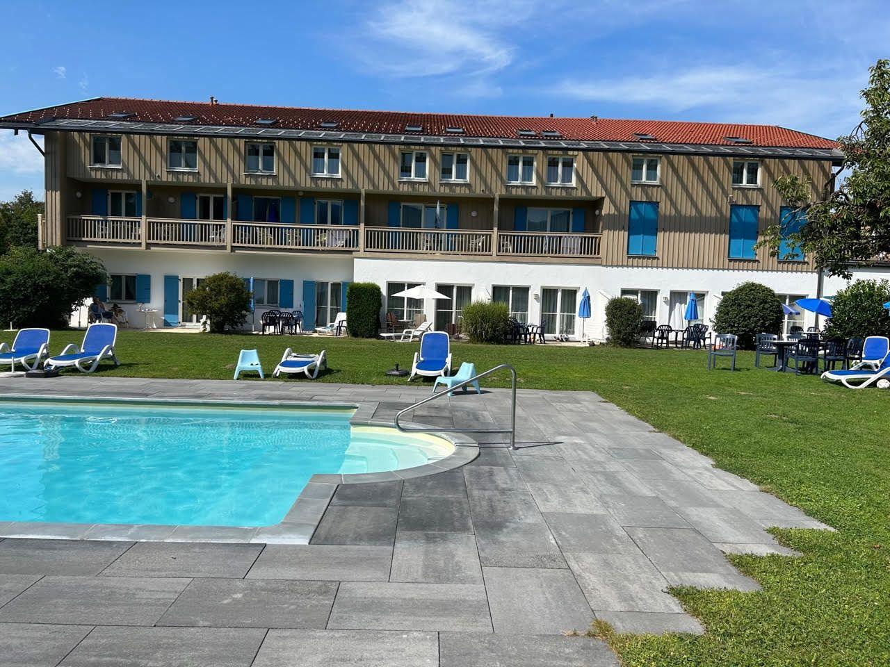 Gabi mit Pool und Sauna
