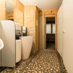 Vorraum bei den Herren