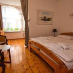 Schlafbereich mit Doppelbett