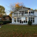 VILLA ACHTERKERKE / herbstlicher Garten