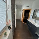 Bad OG mit Sauna, Fenster und Raindancedusche