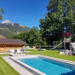 Klarerhof - Pool mit Gemeinschaftshütte