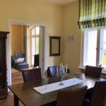 Esszimmer und Durchgang zum Wohnzimmer