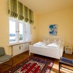 Schlafzimmer 1 mit Doppelbett