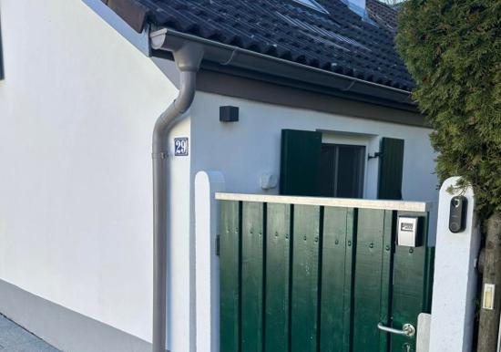 429200